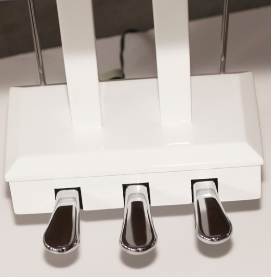 SG-310-white-angle3